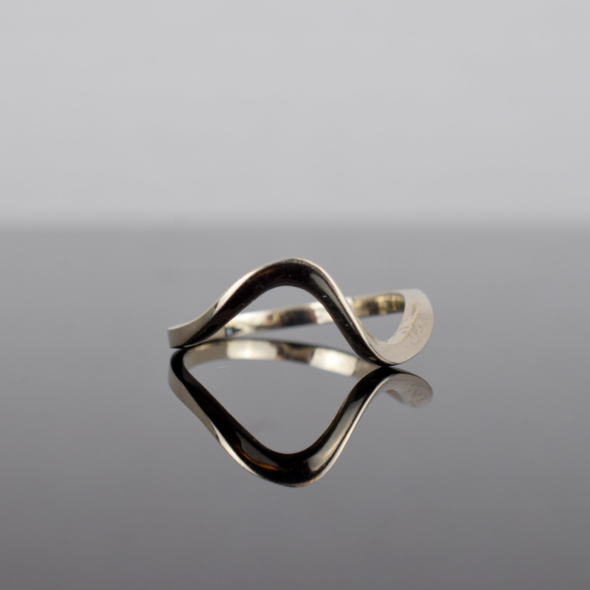 vintage gold stacking ring, folklor