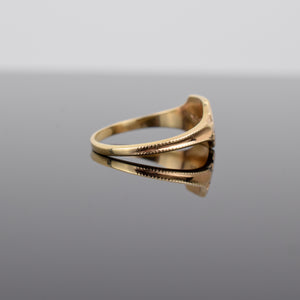 vintage gold signet ring, folklor