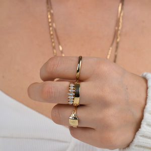 vintage gold signet ring, folklor