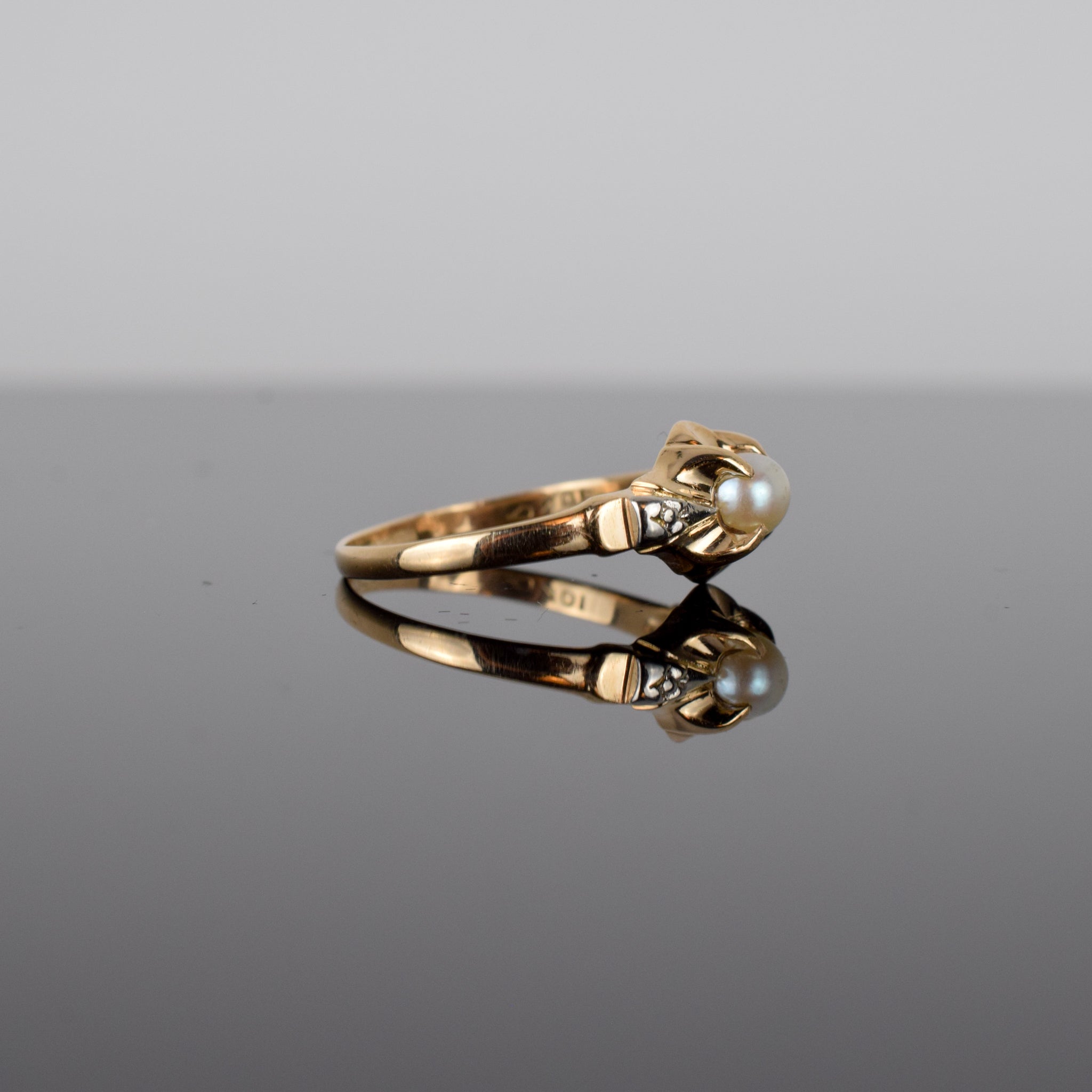 vintage gold pearl ring, folklor