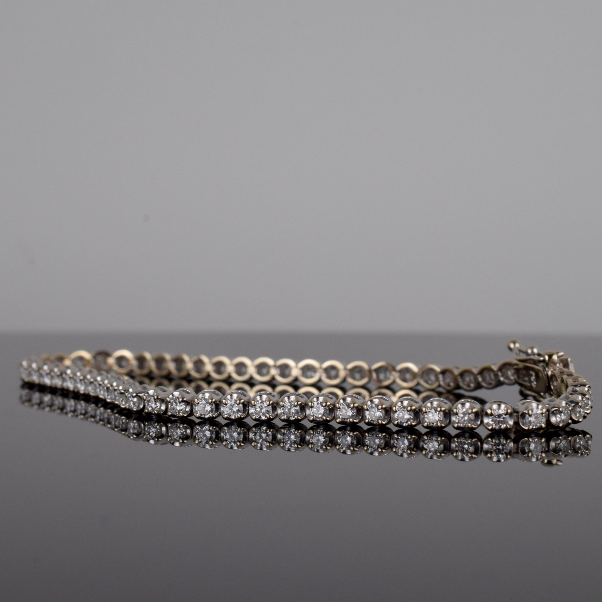 Diamond tennis bracelet, folklor