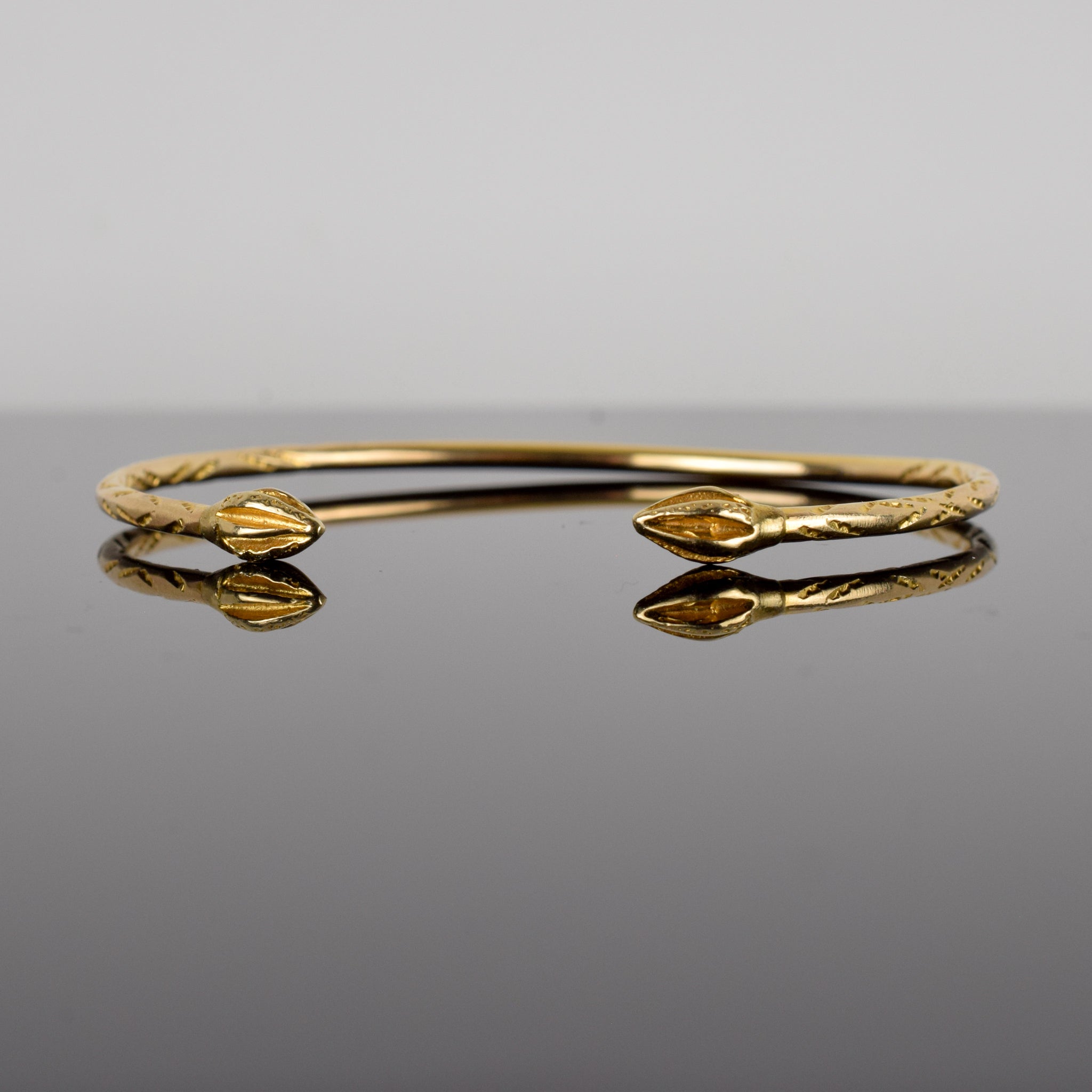 vintage gold bangle, folklor