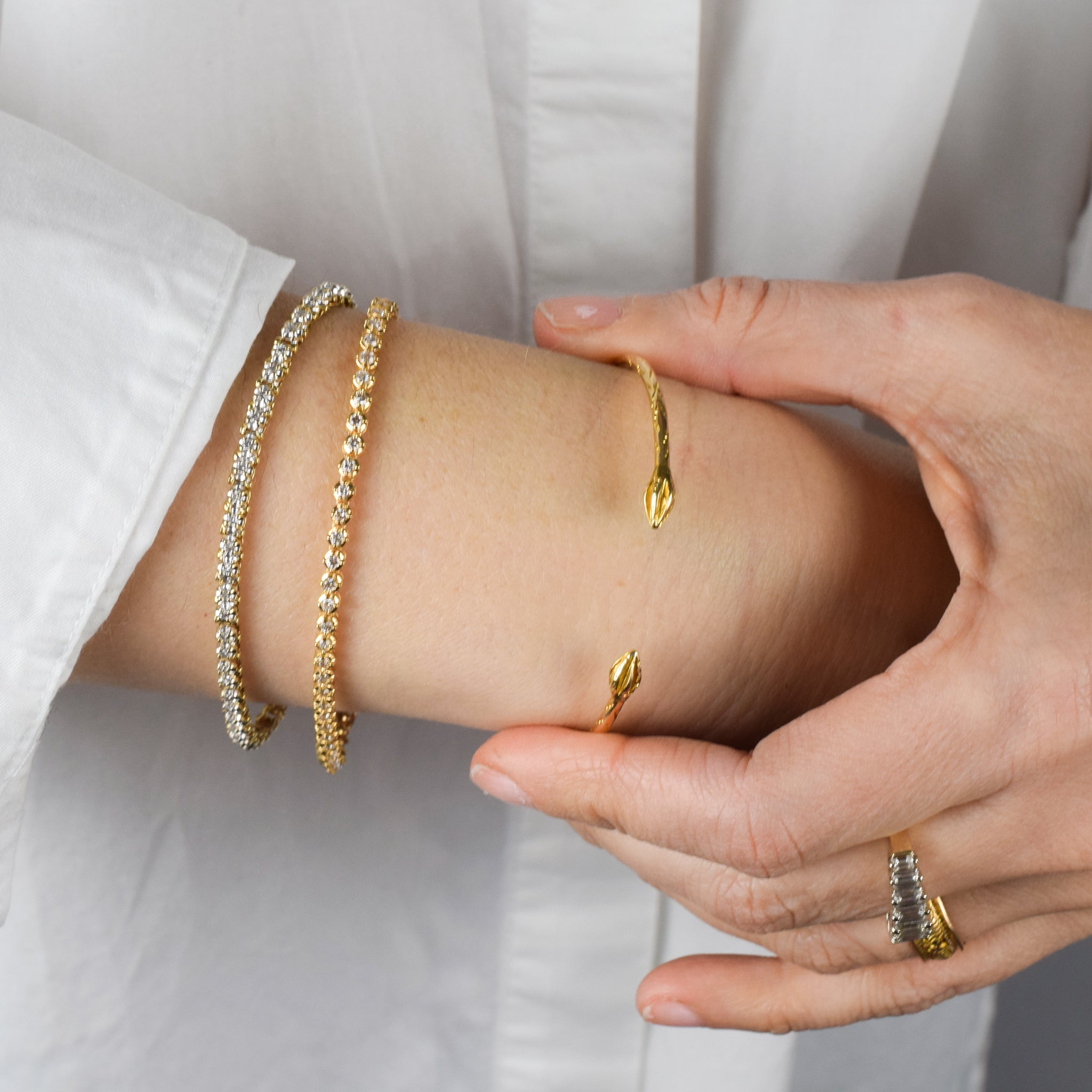 vintage gold bangle, folklor